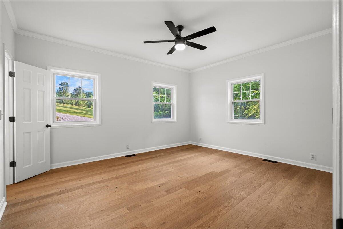 590 East Ridge Road Richmond, KY 40475 - Photo 37 of 87 Second Bedroom