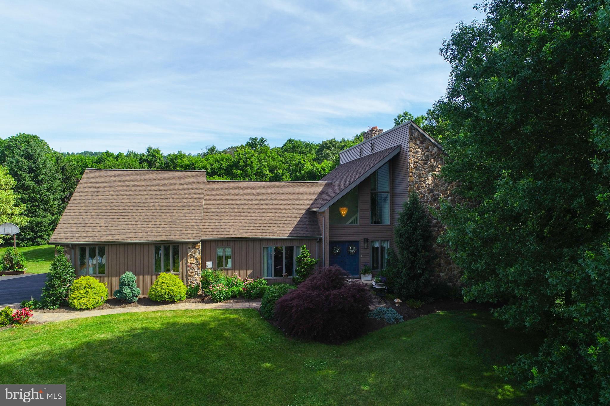 20 Hillside Road Stevens, PA 17578 - Photo 2 of 80 Gallery Image 2