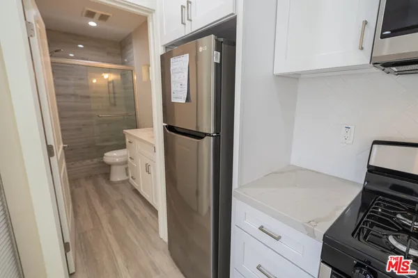 $1,900 | 21315 Kingsbury Street, Chatsworth, CA 91311