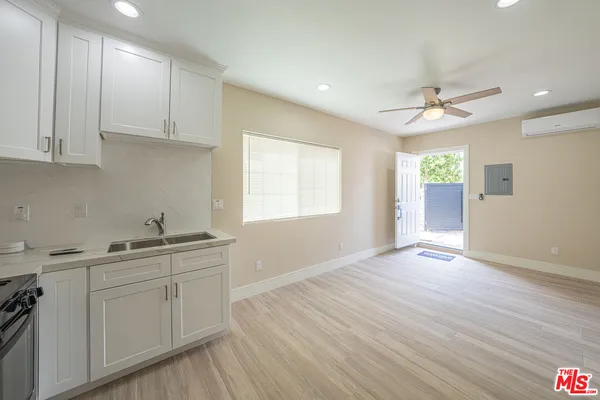 $1,900 | 21315 Kingsbury Street, Chatsworth, CA 91311