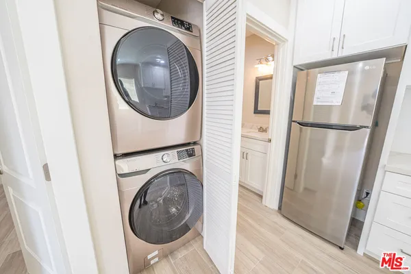 $1,900 | 21315 Kingsbury Street, Chatsworth, CA 91311