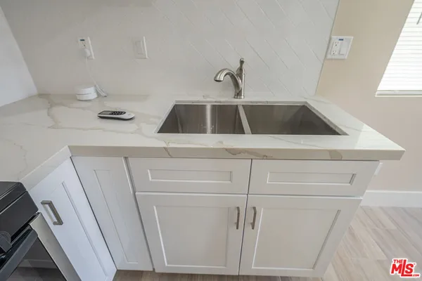 $1,900 | 21315 Kingsbury Street, Chatsworth, CA 91311