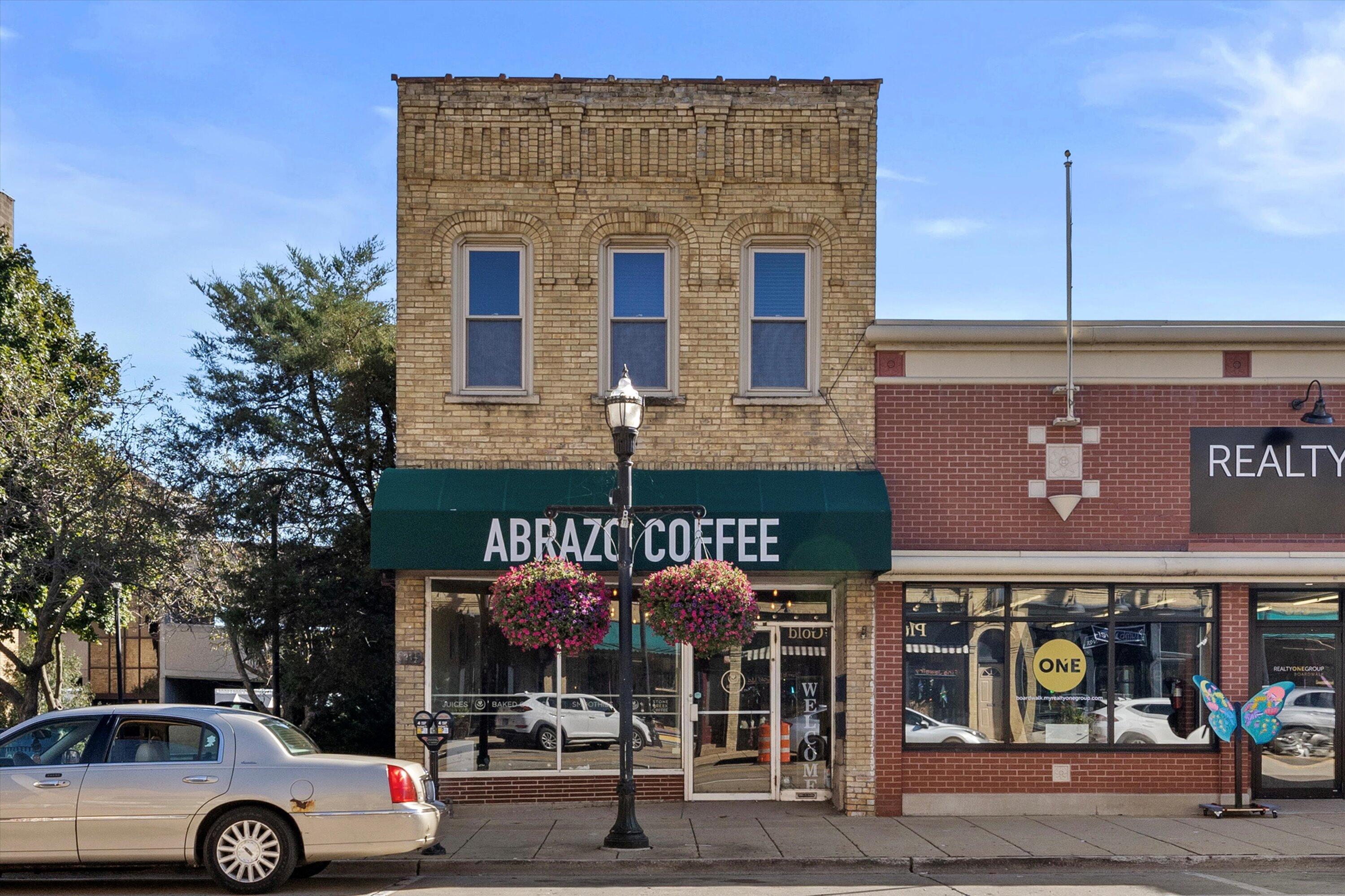 321 Main Street, Unit UPPR Racine, WI 53403 - Photo 1 of 1 1