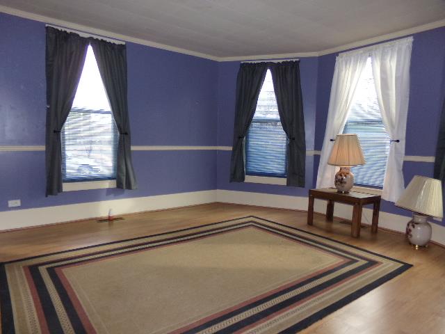 201 Spring Street Decherd, TN 37324 - Photo 12 of 26 Forma living room-nice windows