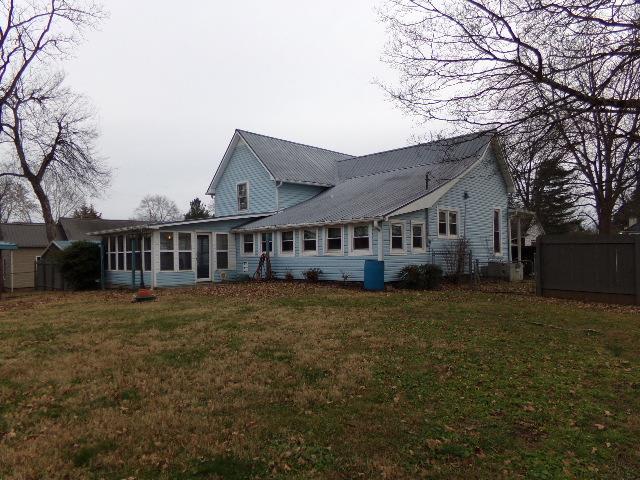 201 Spring Street Decherd, TN 37324 - Photo 5 of 26 Rear view