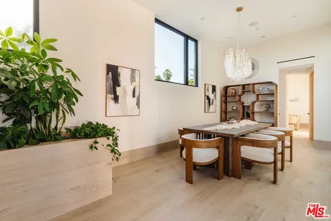 $3,960,000 | 701 Vernon Avenue, Venice, CA 90291