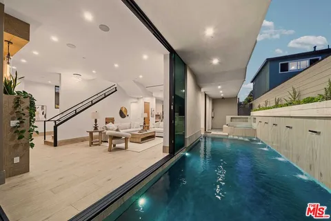 $3,960,000 | 701 Vernon Avenue, Venice, CA 90291