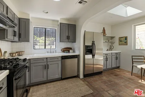 $995,000 | 3217 Future Street, Los Angeles, CA 90065