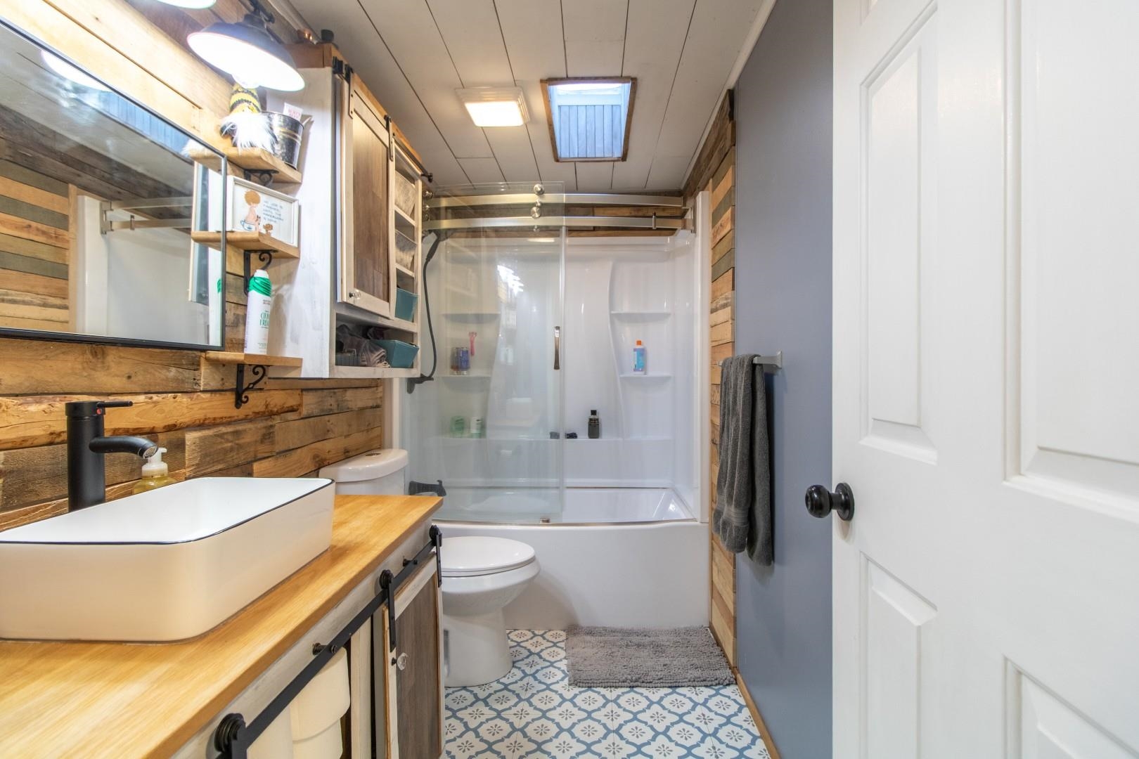 2477 Highway 5, Unit D19 Derby, VT 05829 - Photo 14 of 27