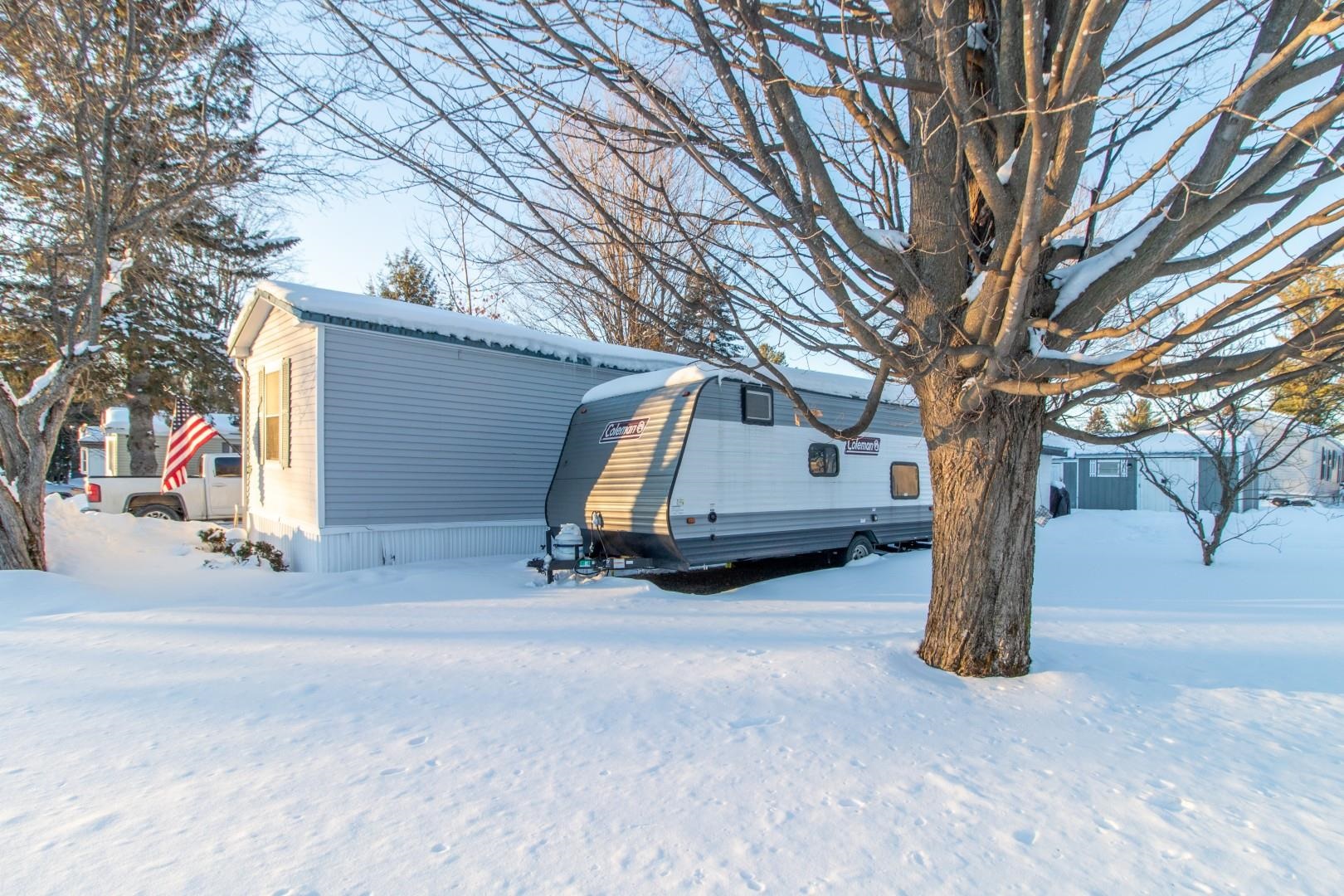 2477 Highway 5, Unit D19 Derby, VT 05829 - Photo 19 of 27