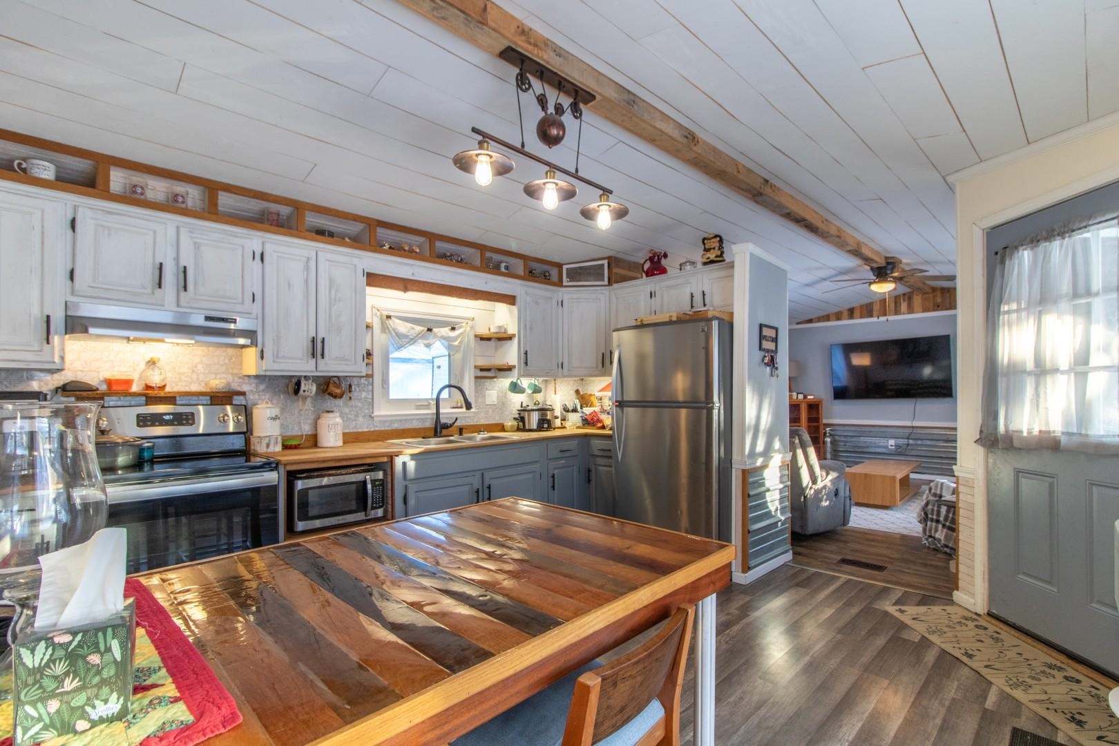 2477 Highway 5, Unit D19 Derby, VT 05829 - Photo 2 of 27