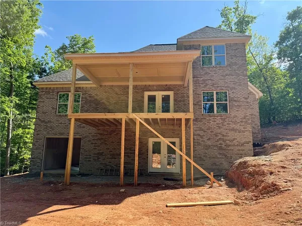 $625,000 | 1050 East Chamberlin Drive, Asheboro, NC 27205