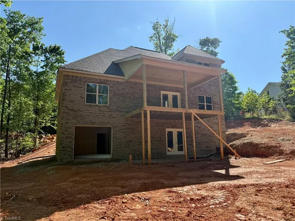 $625,000 | 1050 East Chamberlin Drive, Asheboro, NC 27205
