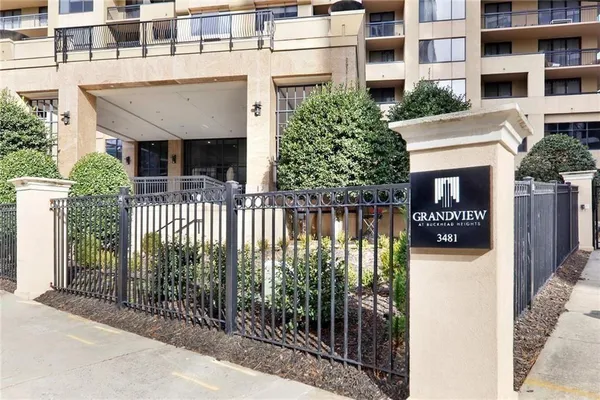 $354,900 | 3481 Lakeside Drive Northeast, Unit 2107, Atlanta, GA 30326