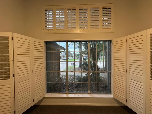 a view of front door