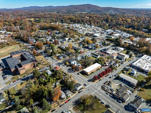 $524,900 | 903 Charlton Avenue, Charlottesville, VA 22903