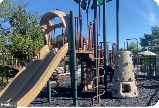 12461 Coastal Marsh Drive, Unit 708 Berlin, MD 21811 - Photo 51 of 56 a view of a house with backyard
