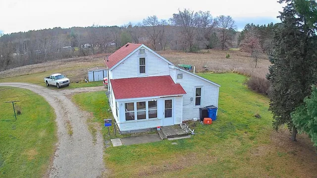 $139,900 | 524 South Cherry Street, Evart, MI 49631