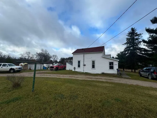 $139,900 | 524 South Cherry Street, Evart, MI 49631