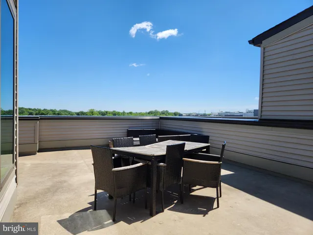 $650,000 | 16240 Connors Way, Unit 46, Rockville, MD 20855