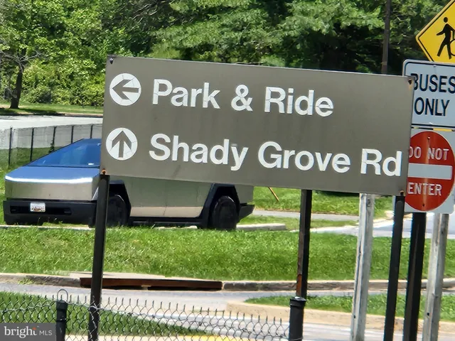 $650,000 | 16240 Connors Way, Unit 46, Rockville, MD 20855