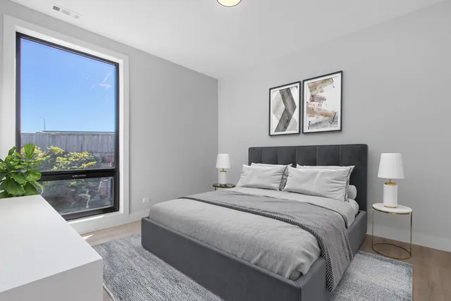 $3,400 | 3953 West Dakin Street, Unit 405, Chicago, IL 60618