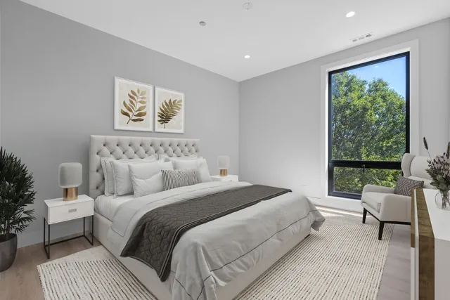 $3,400 | 3953 West Dakin Street, Unit 405, Chicago, IL 60618