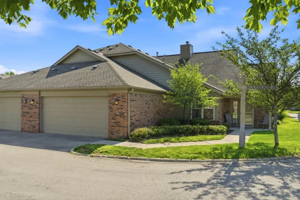$319,900 | 1360 Woodberry Place, Columbus, OH 43230