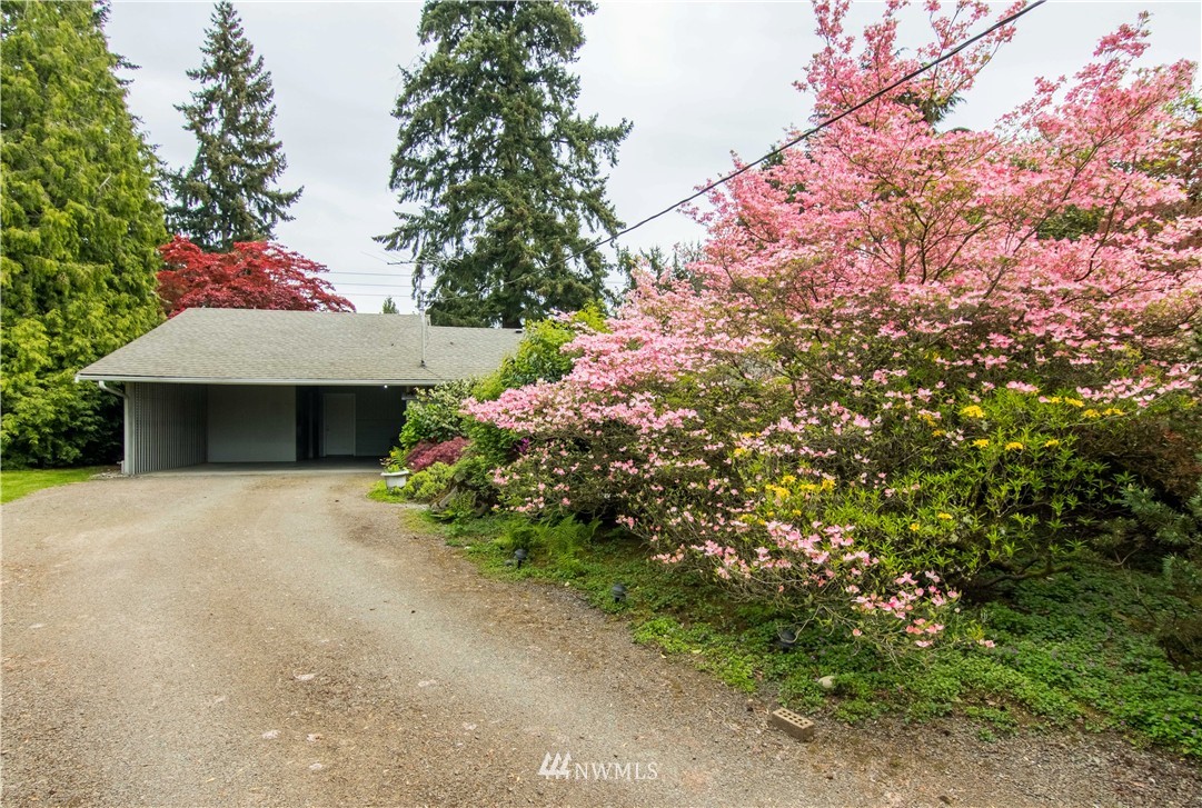 23915 45th Avenue Southeast Bothell, WA 98021 - Photo 2 of 22