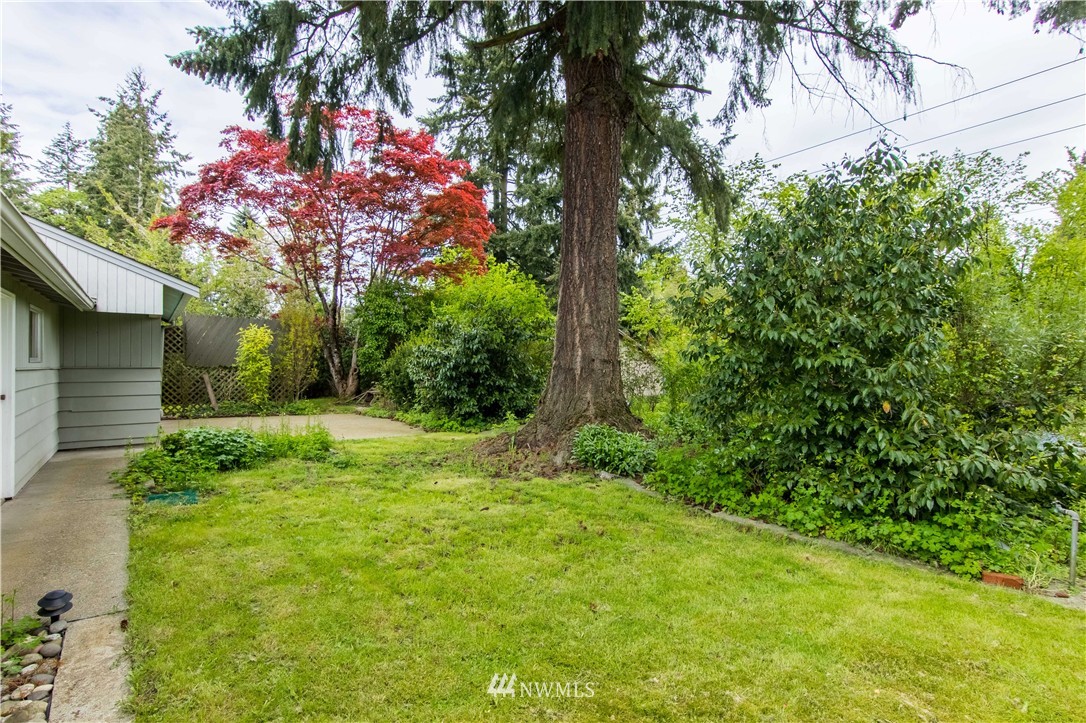 23915 45th Avenue Southeast Bothell, WA 98021 - Photo 16 of 22