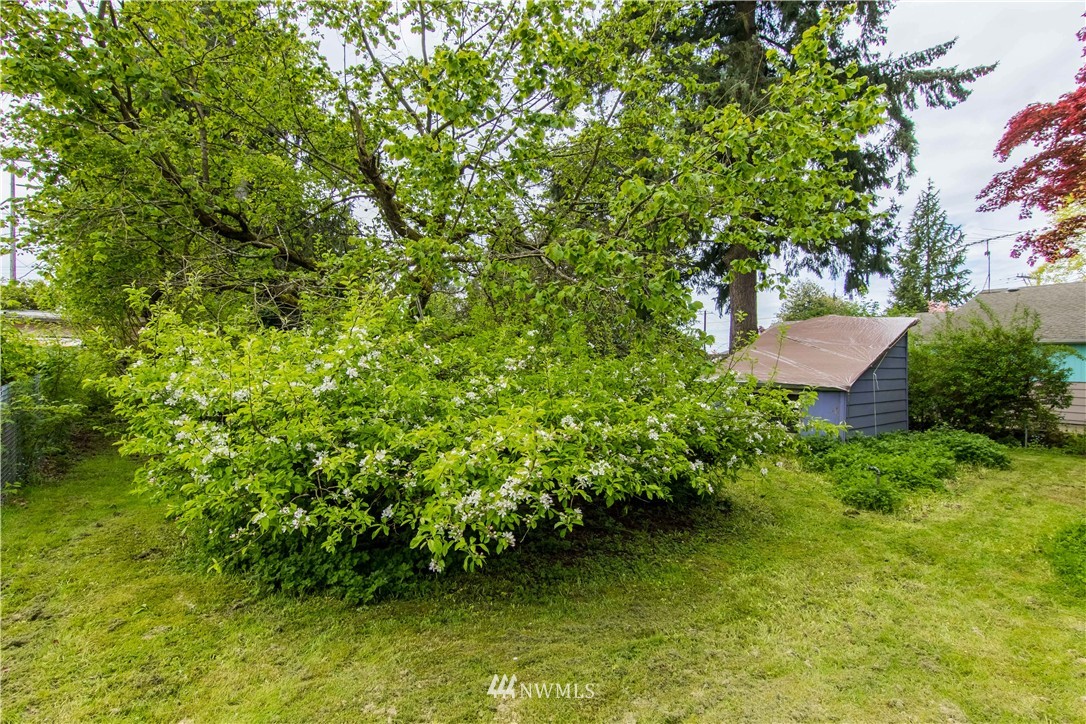 23915 45th Avenue Southeast Bothell, WA 98021 - Photo 18 of 22