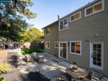 $2,195,000 | 320 Miranda Lane, Alamo, CA 94507