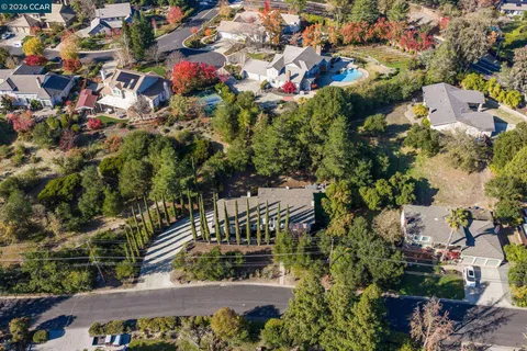 $2,195,000 | 320 Miranda Lane, Alamo, CA 94507