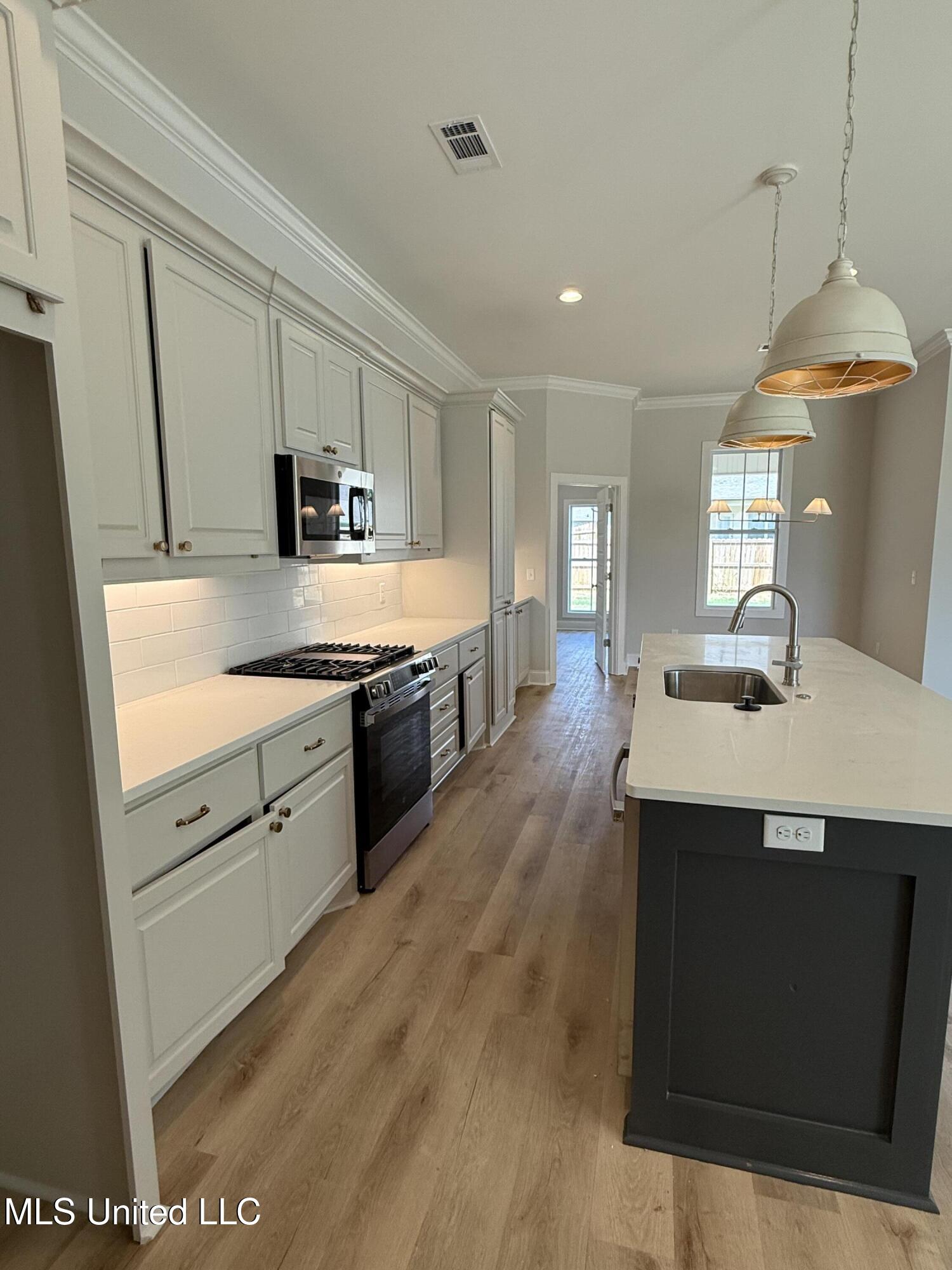 333 Willow Way Canton, MS 39046 - Photo 13 of 44 IMG_3541