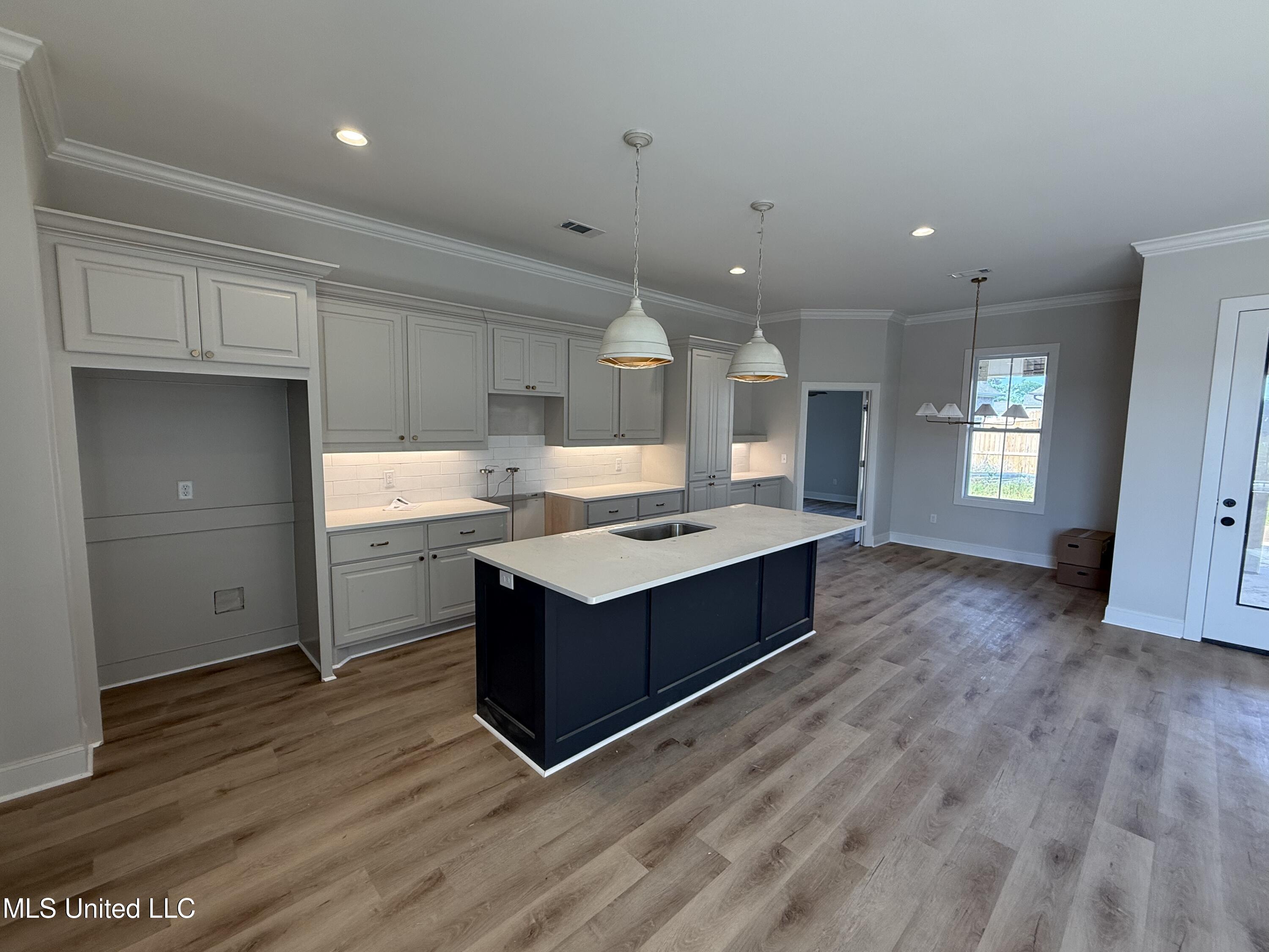 333 Willow Way Canton, MS 39046 - Photo 7 of 44 IMG_6577