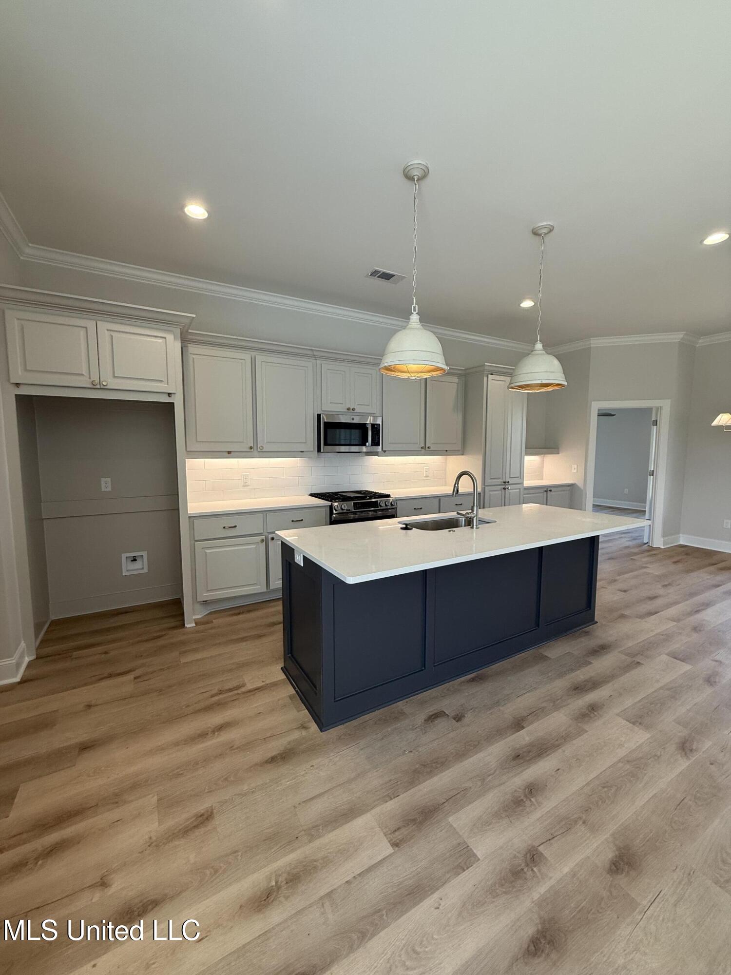 333 Willow Way Canton, MS 39046 - Photo 10 of 44 IMG_3535