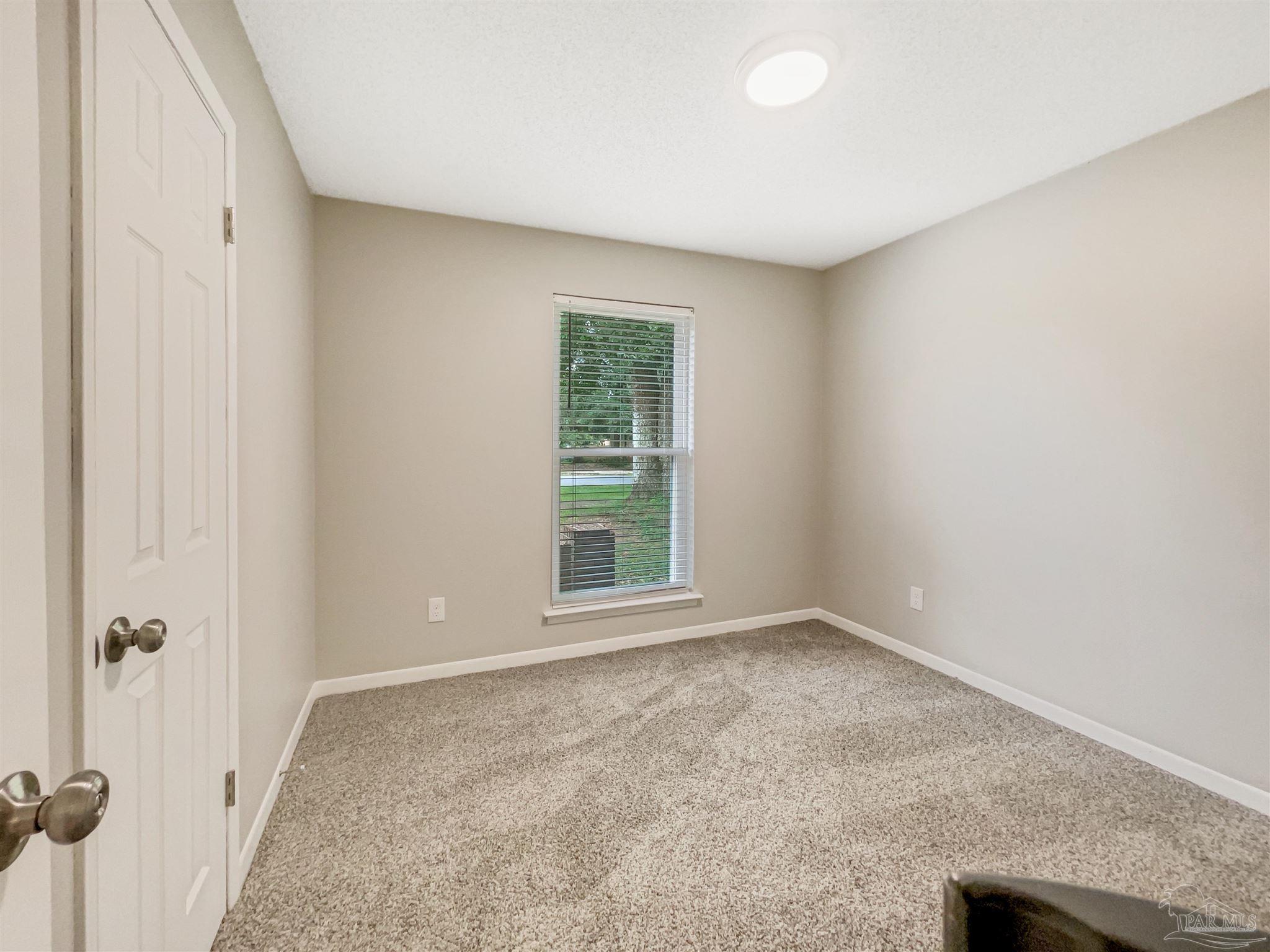 4293 Sea Port Road Milton, FL 32571 - Photo 13 of 26