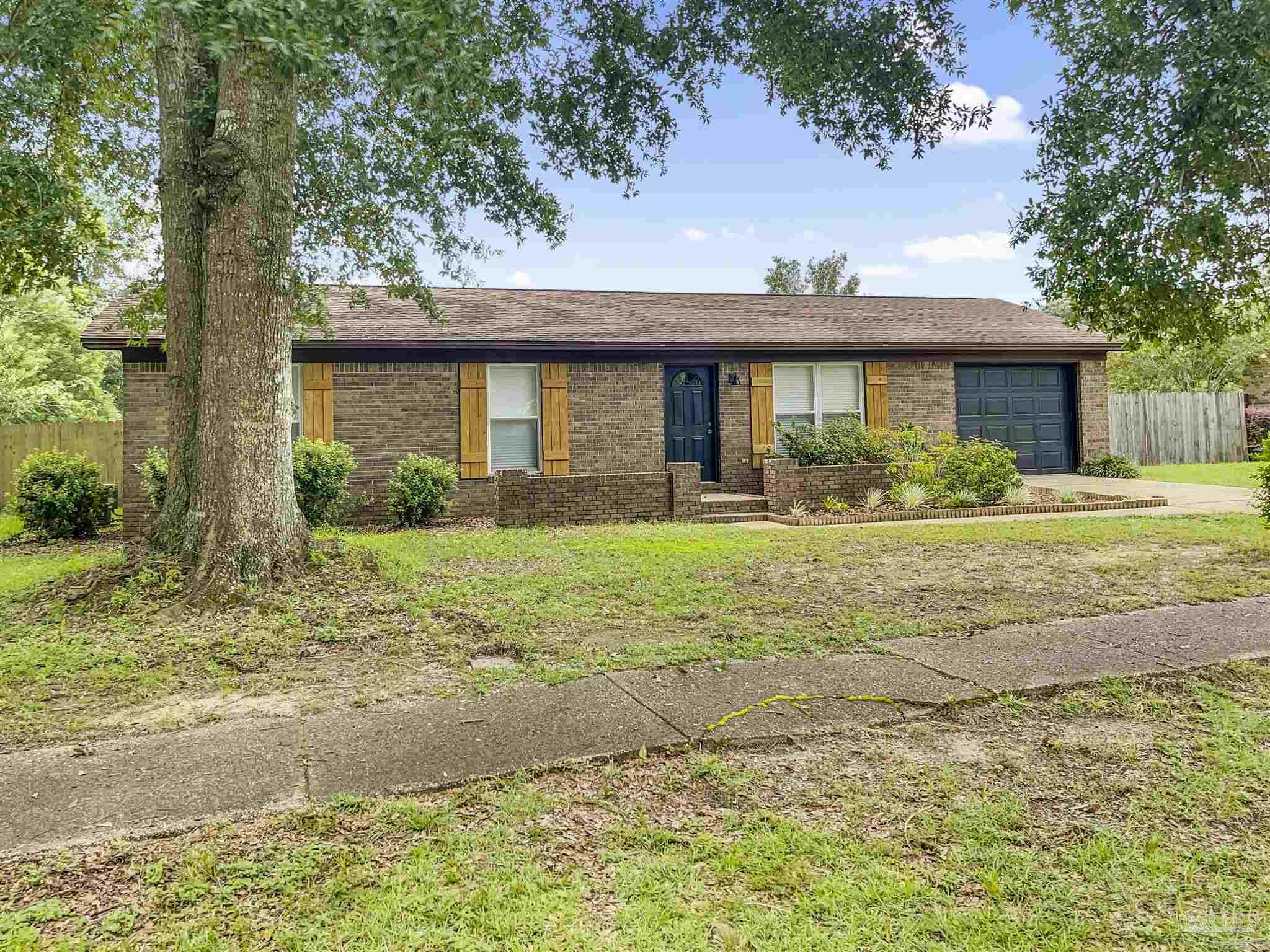 4293 Sea Port Road Milton, FL 32571 - Photo 2 of 26