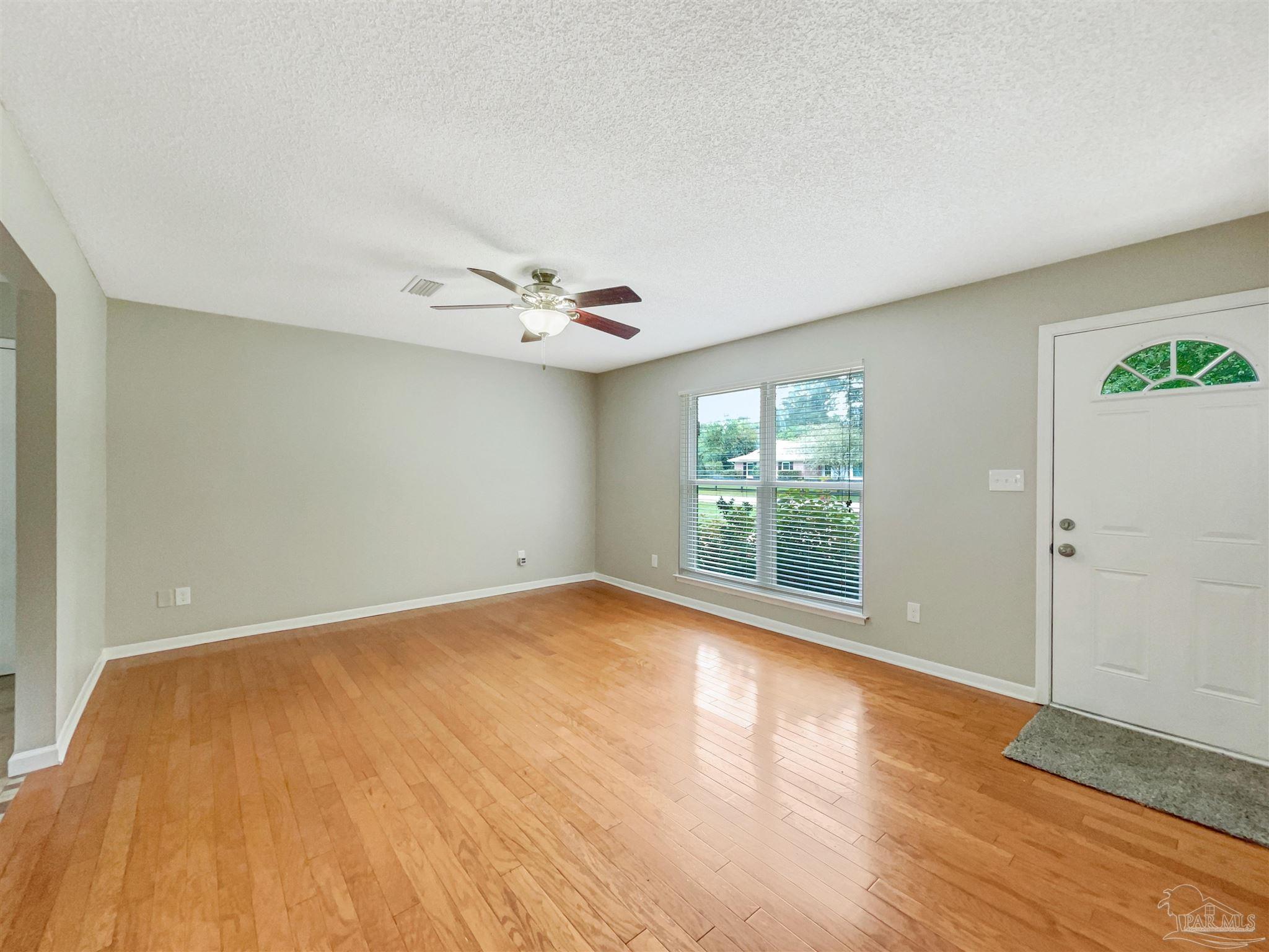 4293 Sea Port Road Milton, FL 32571 - Photo 9 of 26