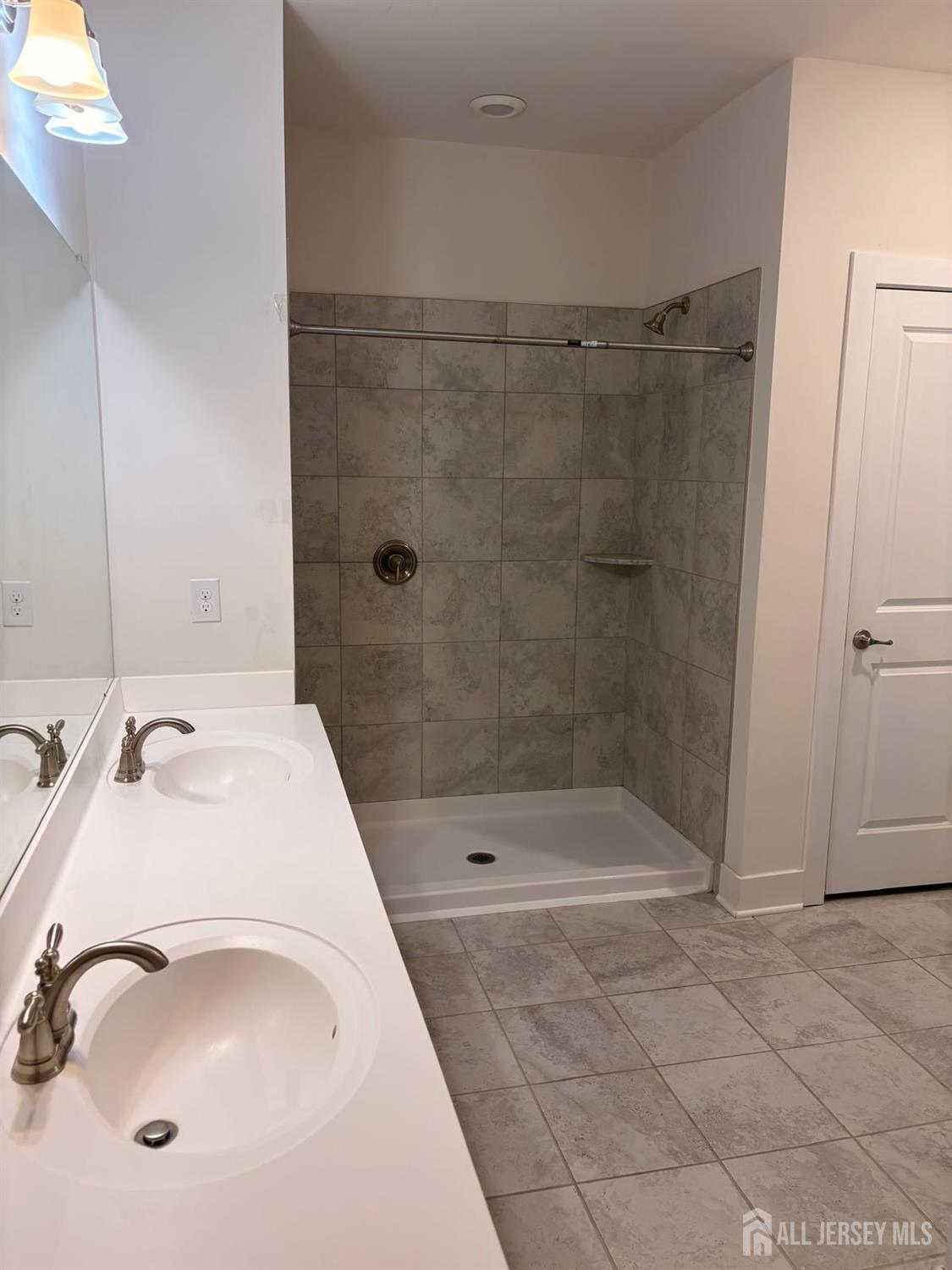 425 Tavern Road Monroe Township, NJ 08831 - Photo 7 of 13