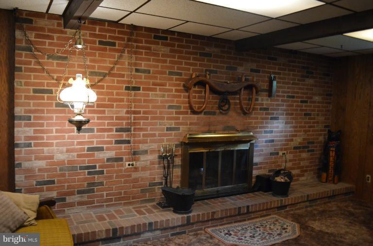 125 Kingbrook Road Linthicum Heights, MD 21090 - Photo 2 of 13 Family Room