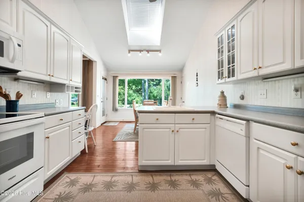 $395,900 | 324 Long Leaf Drive, Hampstead, NC 28443