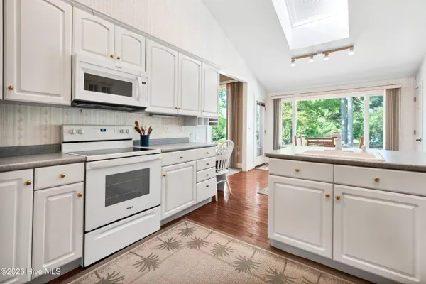 $395,900 | 324 Long Leaf Drive, Hampstead, NC 28443