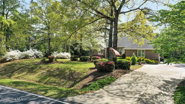 $395,900 | 324 Long Leaf Drive, Hampstead, NC 28443