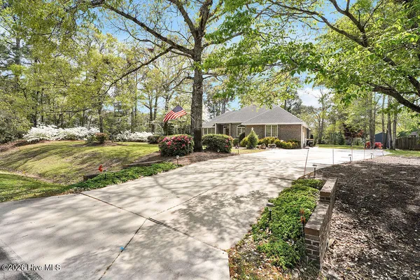 $395,900 | 324 Long Leaf Drive, Hampstead, NC 28443