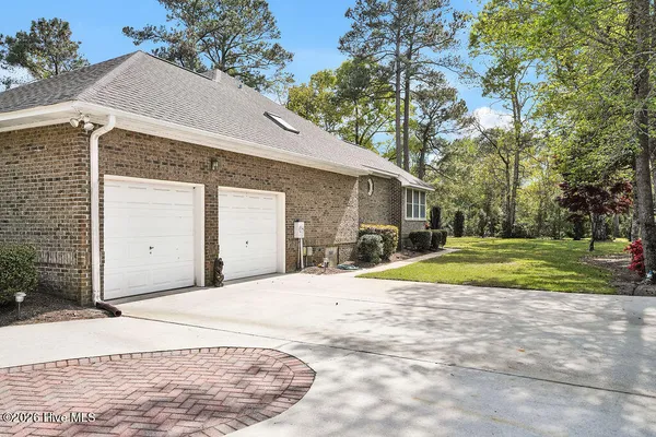 $395,900 | 324 Long Leaf Drive, Hampstead, NC 28443