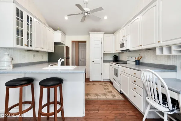 $395,900 | 324 Long Leaf Drive, Hampstead, NC 28443