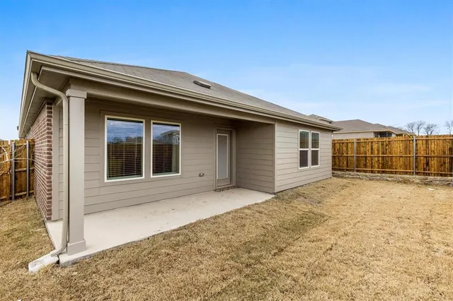 $1,900 | 3425 Tomahawk Drive, Sherman, TX 75090