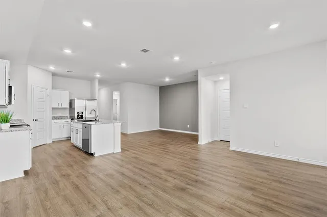 $1,900 | 3425 Tomahawk Drive, Sherman, TX 75090