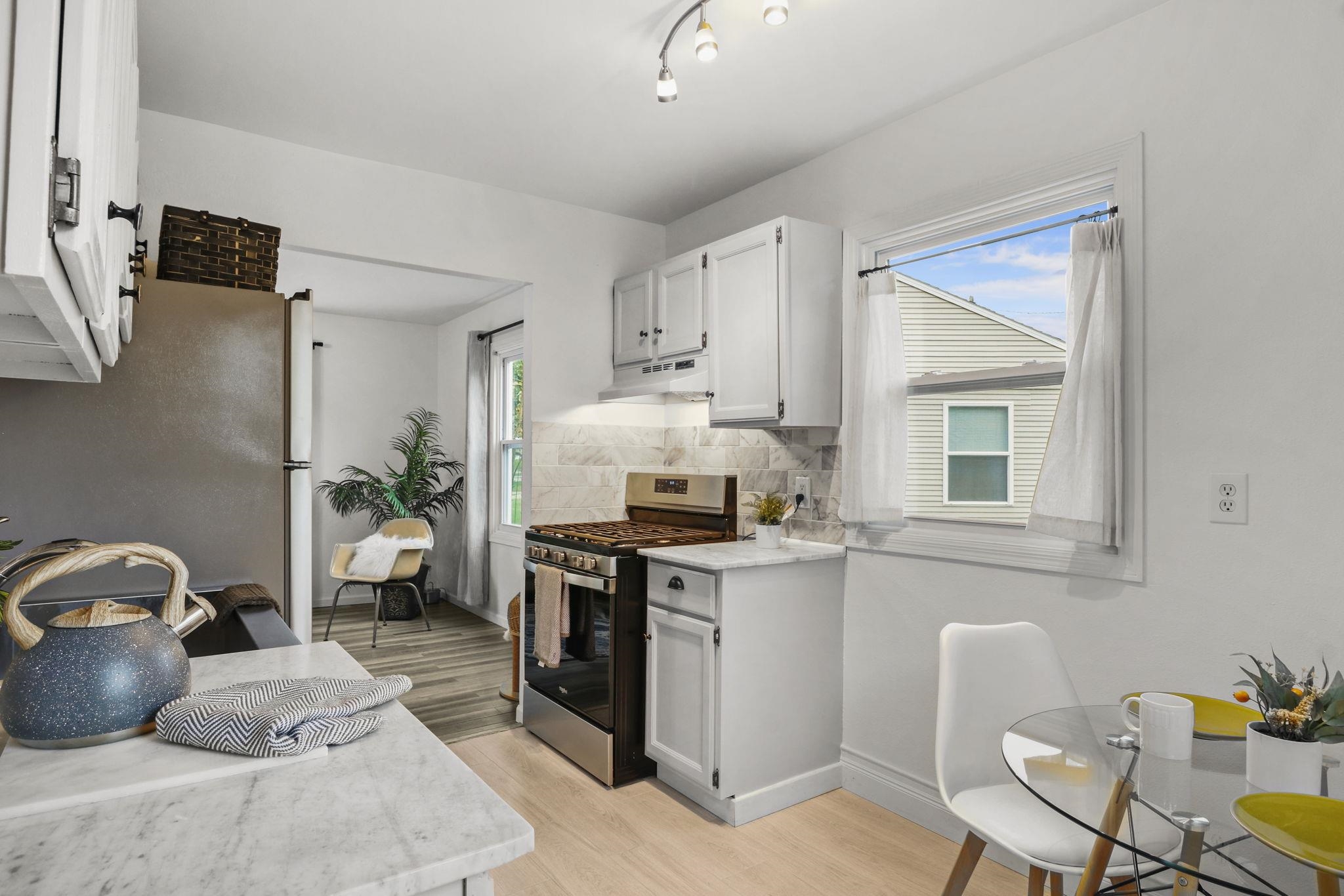 83 Craig Avenue Madison, WI 53705 - Photo 13 of 32